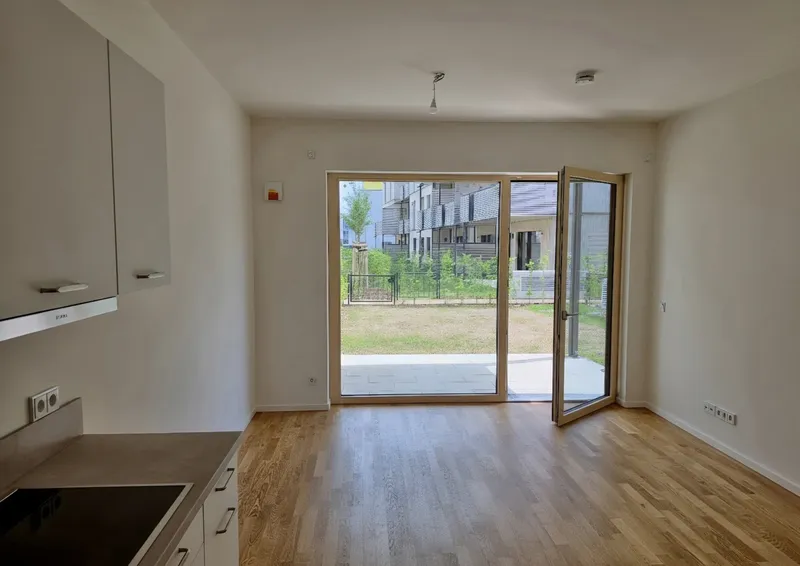 Erstbezug am Wasser | 2-Zimmer-Terrassenwohnung mit EBK & 72 m² Garten — photo 1